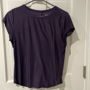 Old navy active t shirt
